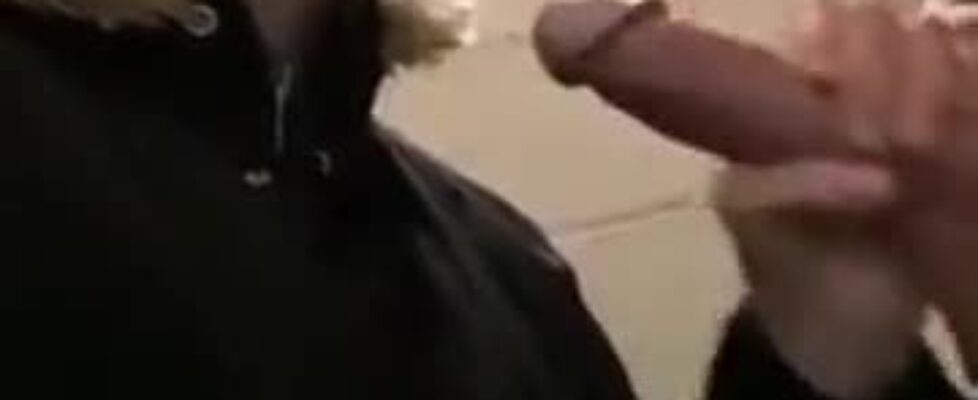 sucking off 20yo buddy in the stairwell