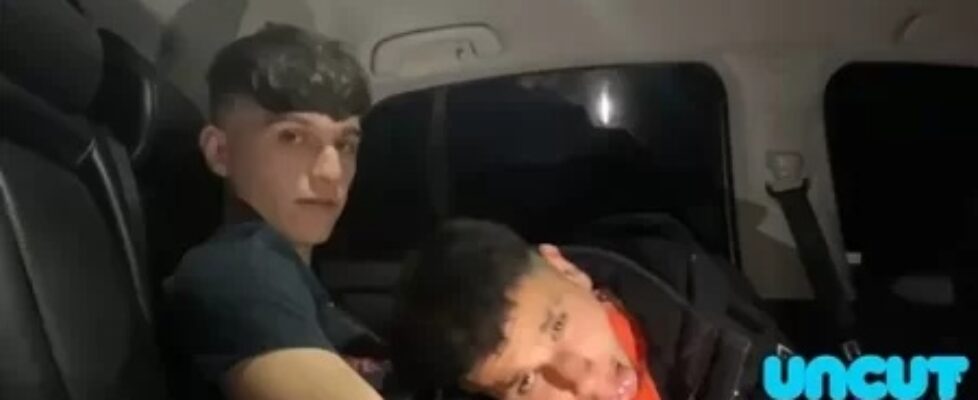 Uncut twinks fuck bareback 2 jay magnus and rey king