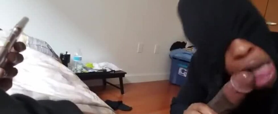 Young dude sucking a long cock until he cums