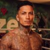 Dynho alves takes a shower