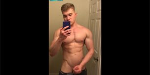 Quick jerk off in the bathroom alek (alekxbrandt)