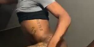 I met this slut at the gas station