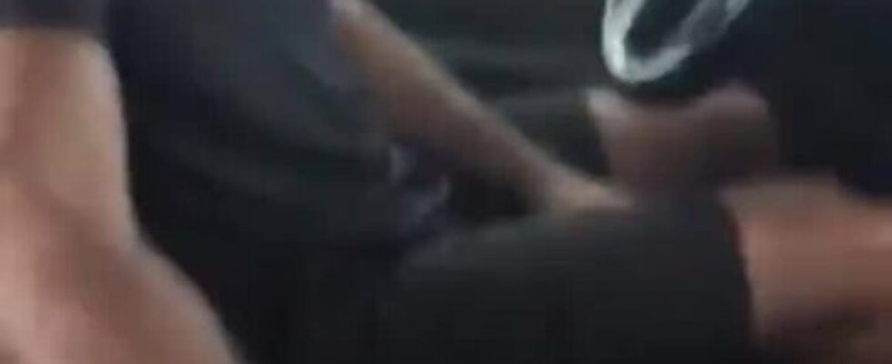 Sucking my boyfriend in the car wash