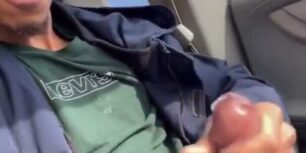Black guy masturbating in his car and having a huge orgasm