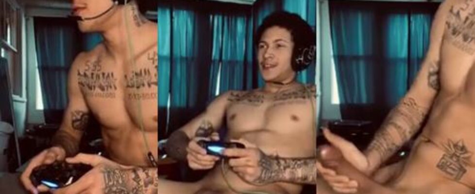 Dwill0120 jerks off while gaming