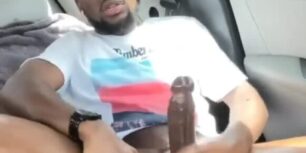 Horny nigga is shaking while having a huge orgasm in his car