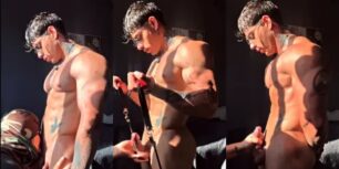 Slave workships me while i workout